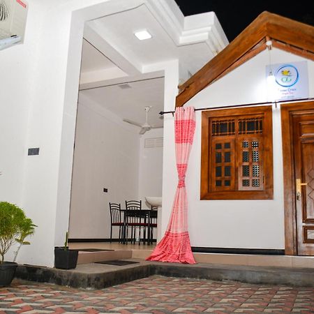 Ocean Grace Bed & Breakfast Arugam Bay Bagian luar foto